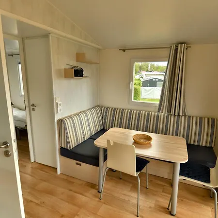 Am Waldrand - Mobilheim Mediterranee Fuer 4 Personen - Backbord Semesterbostad Neustadt in Holstein