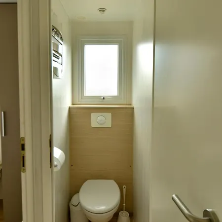 Am Waldrand - Mobilheim Mediterranee Fuer 4 Personen - Backbord